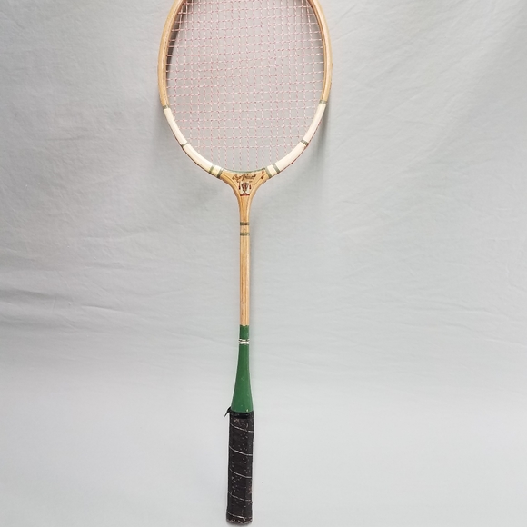 Vintage Badminton Racket - Picture 6 of 10
